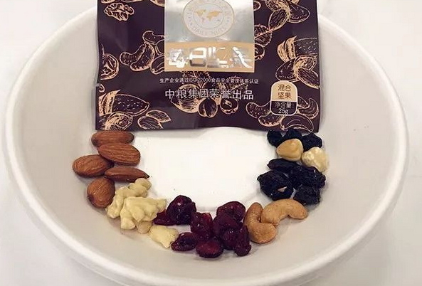 每日?qǐng)?jiān)果哪個(gè)牌子好？每日?qǐng)?jiān)果品牌對(duì)比