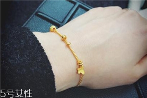 手鏈能和手表一起戴嗎？手鏈和手表可以戴一起嗎