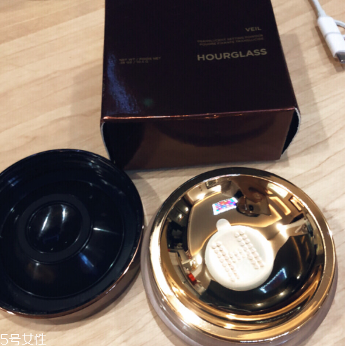 hourglass新款散粉多少錢 hourglass新款散粉使用測(cè)評(píng)