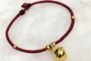 手鏈上的中國結(jié)怎么編？手鏈上的中國結(jié)編法教程