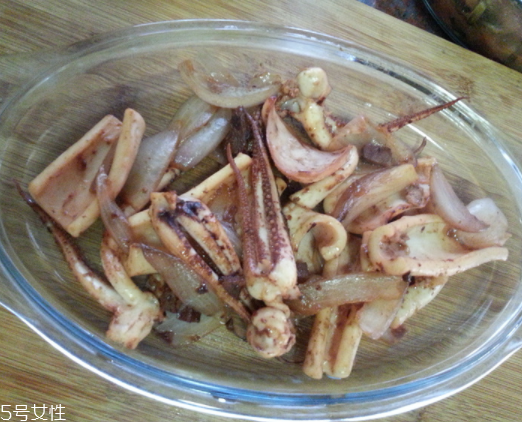 魷魚是烏賊嗎？魷魚跟烏賊是一種嗎？