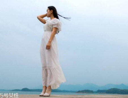 女生怎么穿搭更有氣場？女生氣場型穿搭推薦