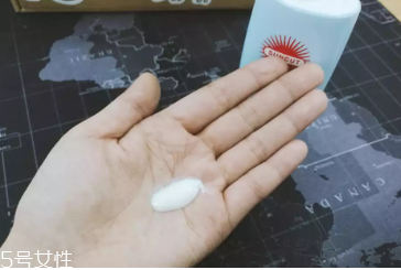 高絲suncut藍(lán)瓶防曬霜是物理防曬嗎？會(huì)不會(huì)搓泥