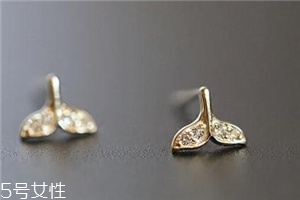 耳釘可以用鹽水消毒嗎？耳釘用鹽水消毒有用嗎