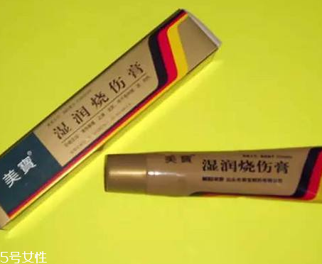 美寶濕潤燒傷膏有激素嗎？美寶濕潤燒傷膏是激素藥嗎？