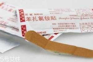 創(chuàng)可貼可以當(dāng)乳貼嗎？創(chuàng)可貼當(dāng)乳貼好嗎？