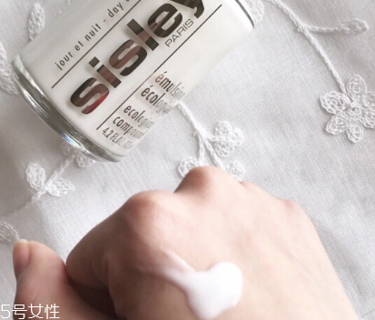 乳液可以當(dāng)晚霜用嗎？乳液當(dāng)晚霜用好嗎？