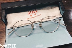 jins眼鏡多少錢？jins眼鏡價(jià)格