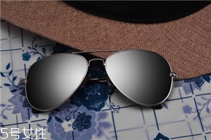 太陽鏡往下掉怎么調(diào)整？太陽鏡老是掉怎么辦？