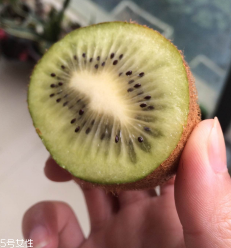 綠心獼猴桃怎么催熟？綠心獼猴桃的催熟方法