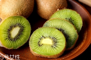 獼猴桃會拉肚子嗎？獼猴桃會導(dǎo)致腹瀉嗎？