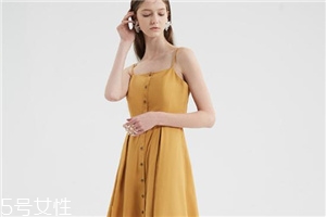 微胖穿什么連衣裙好看？微胖女生適合穿什么連衣裙？