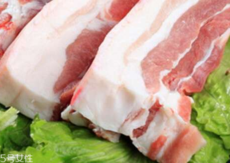 黑豬肉是黑色嗎？黑豬肉什么顏色？