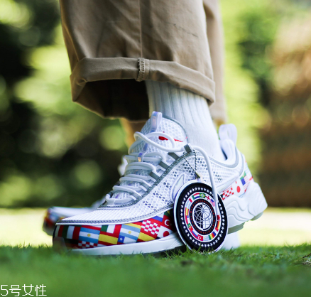 耐克國(guó)旗印花系列鞋子多少錢_有哪幾款？