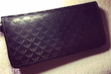 阿瑪尼錢包貴嗎？阿瑪尼錢包專柜價(jià)格