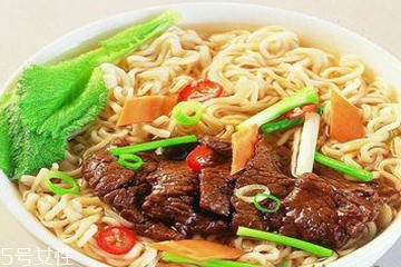 方便面的好處和壞處 方便面對(duì)身體好嗎？