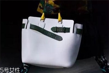 burberry the belt尺寸多大？巴寶莉貝爾特包有哪幾種尺寸？