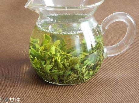 日照綠茶哪個(gè)牌子好？日照綠茶怎么辨別好壞