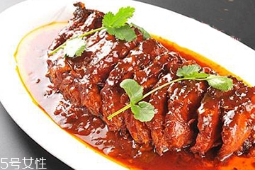 青魚禁忌食材 青魚不能和什么一起吃？