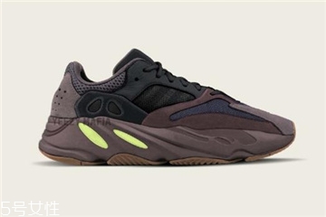 yeezy 700 mauve什么時候發(fā)售？椰子700灰紫色發(fā)售時間