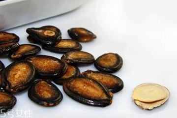 西瓜子是種子還在果實(shí)？西瓜子能種出西瓜嗎
