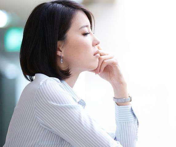 歪鼻矯正一般多少錢？歪鼻矯正掛風(fēng)險(xiǎn)大嗎