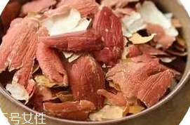 花生衣能和蜂蜜一起吃嗎？花生衣和桑棗一起煮會怎樣？