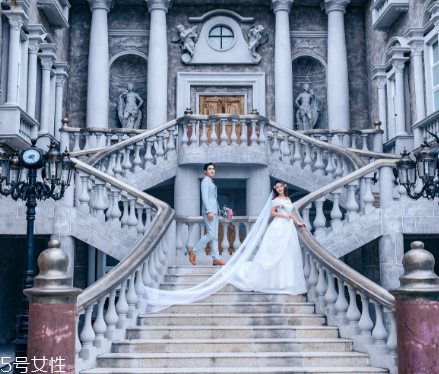 婚紗定金可以退嗎？婚紗定了還能退嗎？