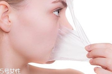 干皮臉上出油怎么辦？干性皮膚出油是為什么？