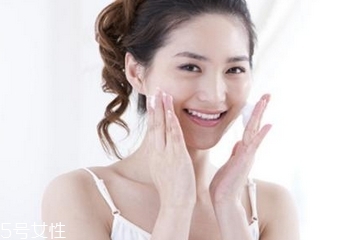 油皮用皂基還是氨基酸？氨基酸和皂基適合人群