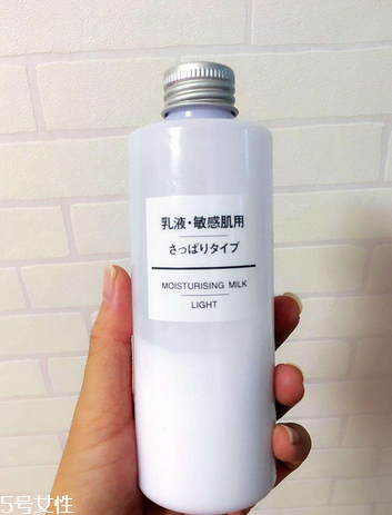 乳液是鎖水的嗎？乳液能鎖住水分嗎？