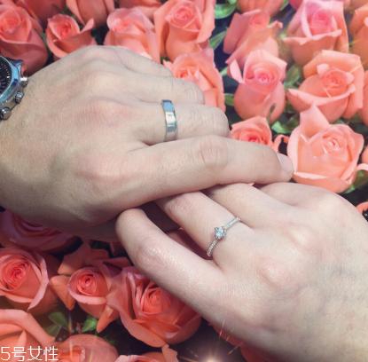 婚戒一般什么時候買？婚戒提前多長時間買？