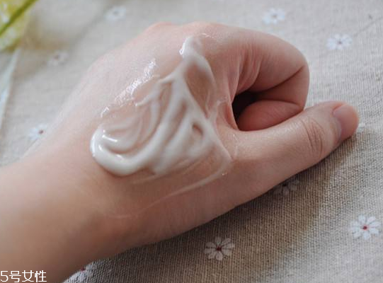 乳液過(guò)期了還能用嗎？過(guò)期乳液有什么妙用？