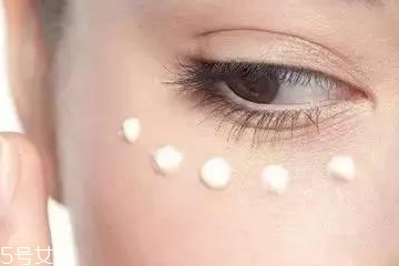 眼霜去眼袋哪個牌子好？什么眼霜去眼袋效果好？