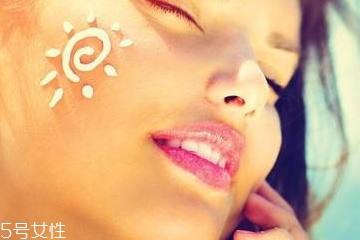 防曬霜兩年了還能用嗎？防曬霜可以用兩年嗎？
