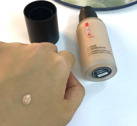 羽西粉底液干不干？羽西粉底液暗沉嗎