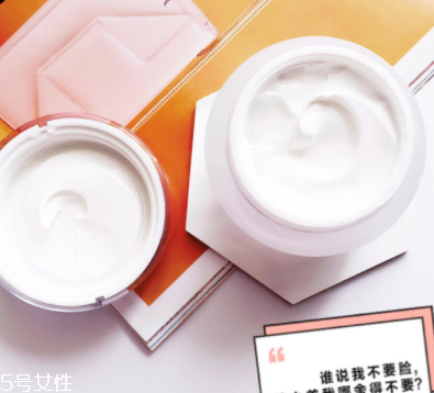 素顏霜是彩妝嗎？素顏霜屬于彩妝嗎？