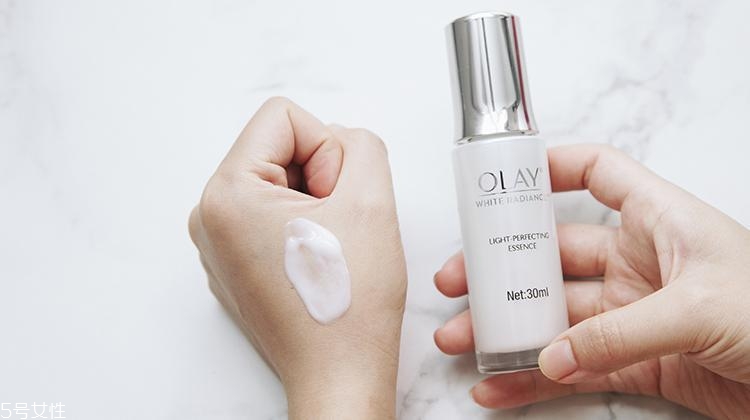 olay水感透白系列與水感透白臻粹系列哪個(gè)好？什么區(qū)別？