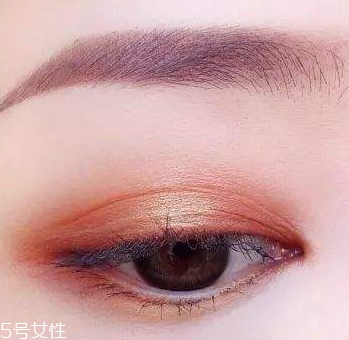 眼影會暈妝嗎？為什么眼影總是暈妝？