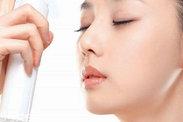 化妝水是保濕水嗎？化妝水是保濕用的嗎？
