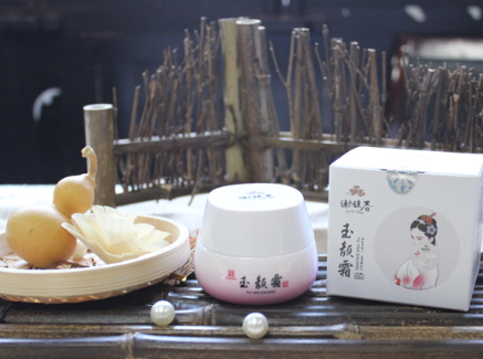 謝馥春玉顏霜要卸妝嗎？謝馥春玉顏霜搓泥嗎