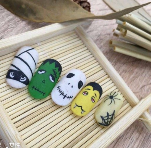 q版萬圣節(jié)美甲怎么做？q版萬圣節(jié)美甲教程