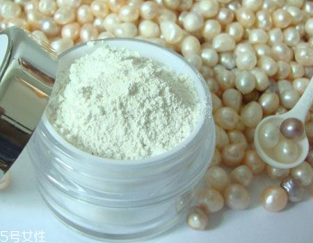 珍珠粉可以洗澡嗎？珍珠粉洗澡能去雞皮嗎？