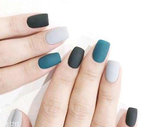 美甲跳色什么意思？美甲跳色有什么作用？