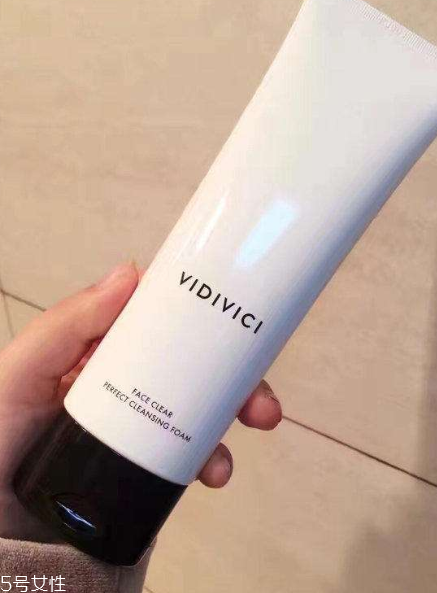 vidivici洗面奶適合什么年齡？vidivici洗面奶能卸妝嗎？