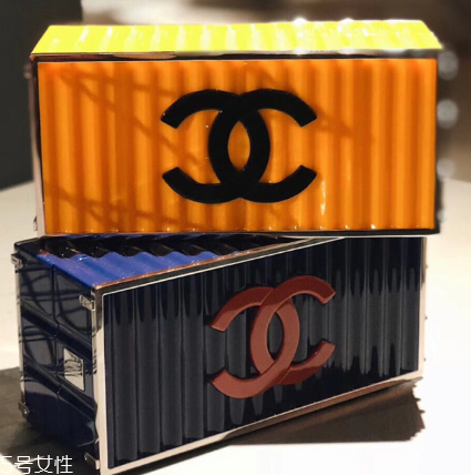 chanel集裝箱尺寸多大？香奈兒集裝箱包包尺寸詳情