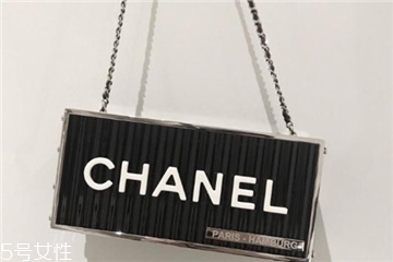 chanel集裝箱尺寸多大？香奈兒集裝箱包包尺寸詳情