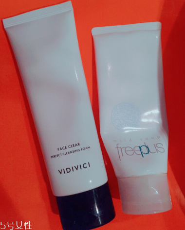 vidivici和芙麗芳絲哪個(gè)好？vidivici和芙麗芳絲洗面奶比較