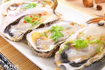 生蠔沒(méi)熟吃了會(huì)怎么樣？沒(méi)熟的生蠔吃了有什么后果