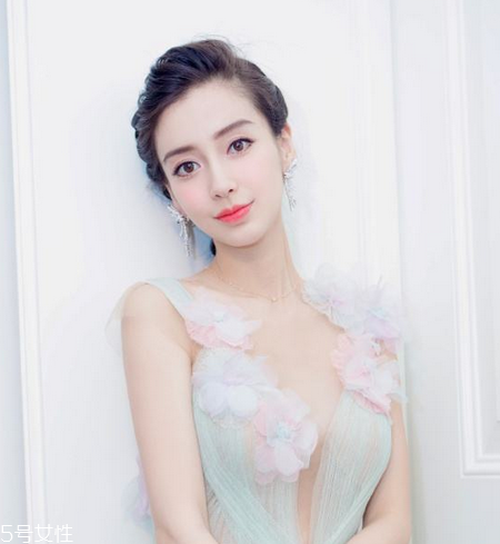染發(fā)可以只染發(fā)尾嗎？染發(fā)怎么染發(fā)尾？